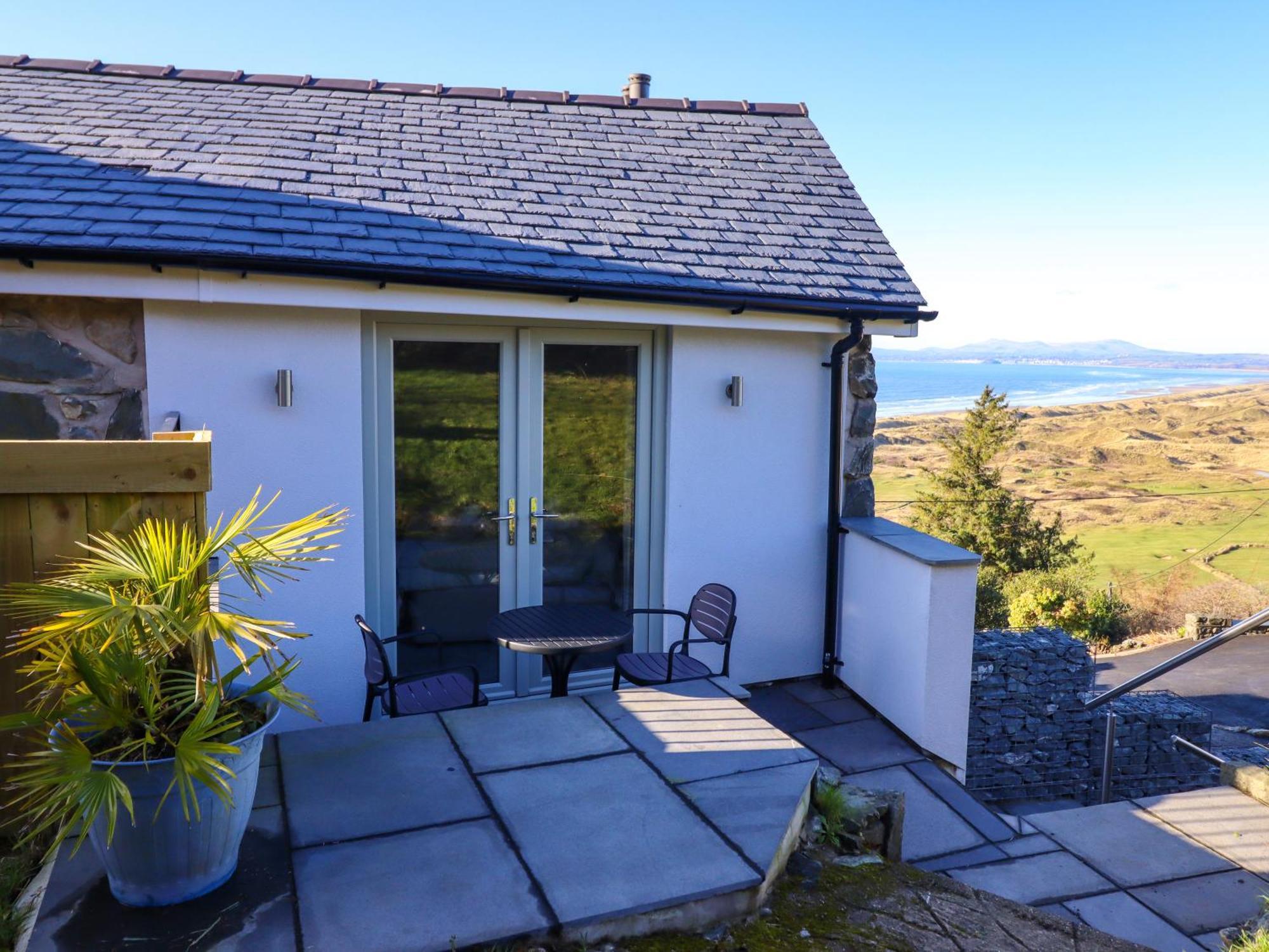 Aelfor Villa Harlech Exterior photo